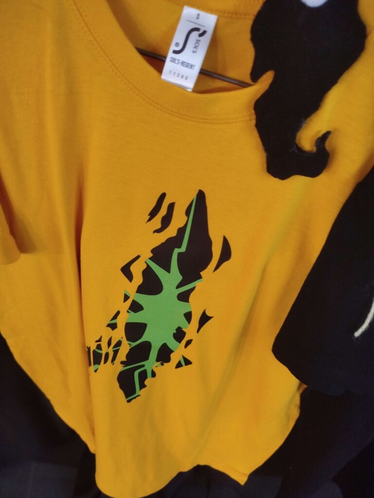 Teru Ghost Heart Yellow-Mustard T-shirt